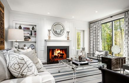 20 Monochromatic Living Rooms in White Full of Personality!