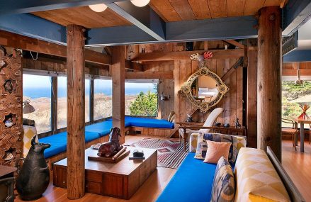 15 Gorgeous Beach Style Living Rooms with a Dash of Woodsy Charm